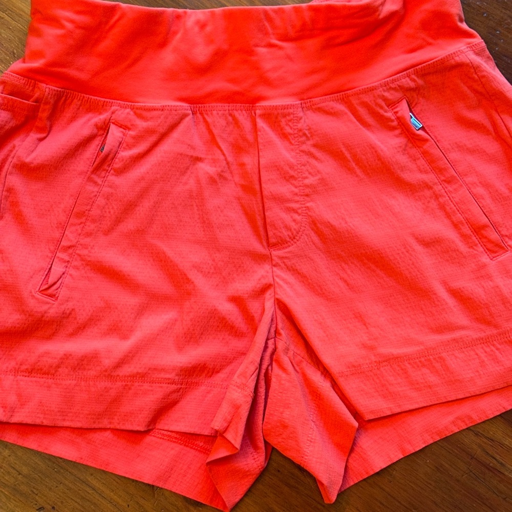 Athleta Trekki North Short. Size 2. Orange